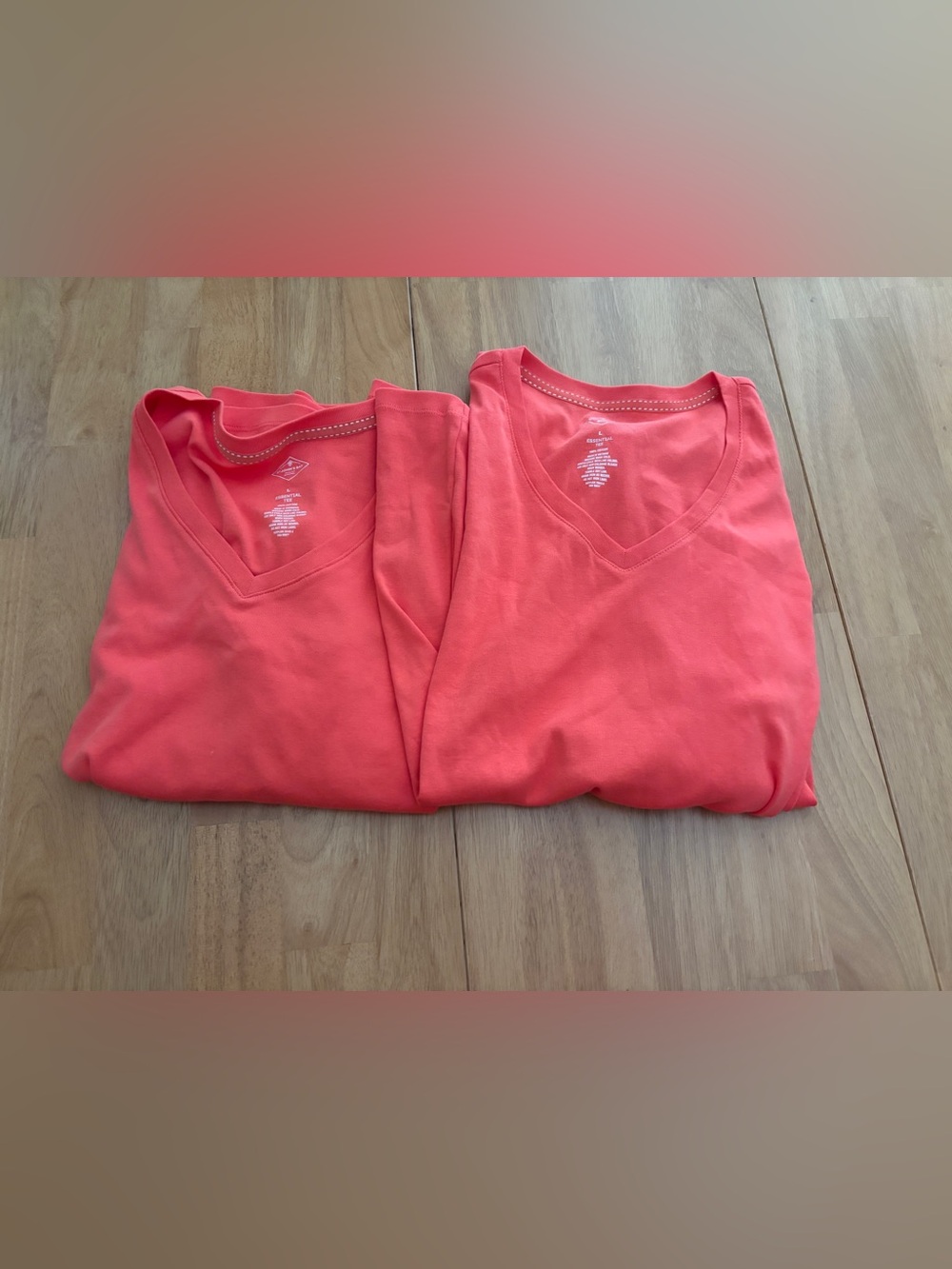 St. John’s Bay Set of 2 V-Neck One NWT ~ Women’s Large